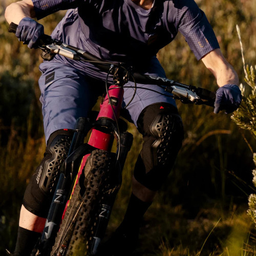 Knee Guard FlexMesh Black