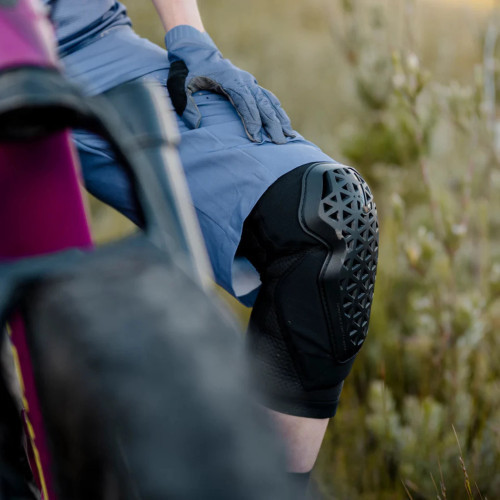 Knee Guard FlexMesh Black